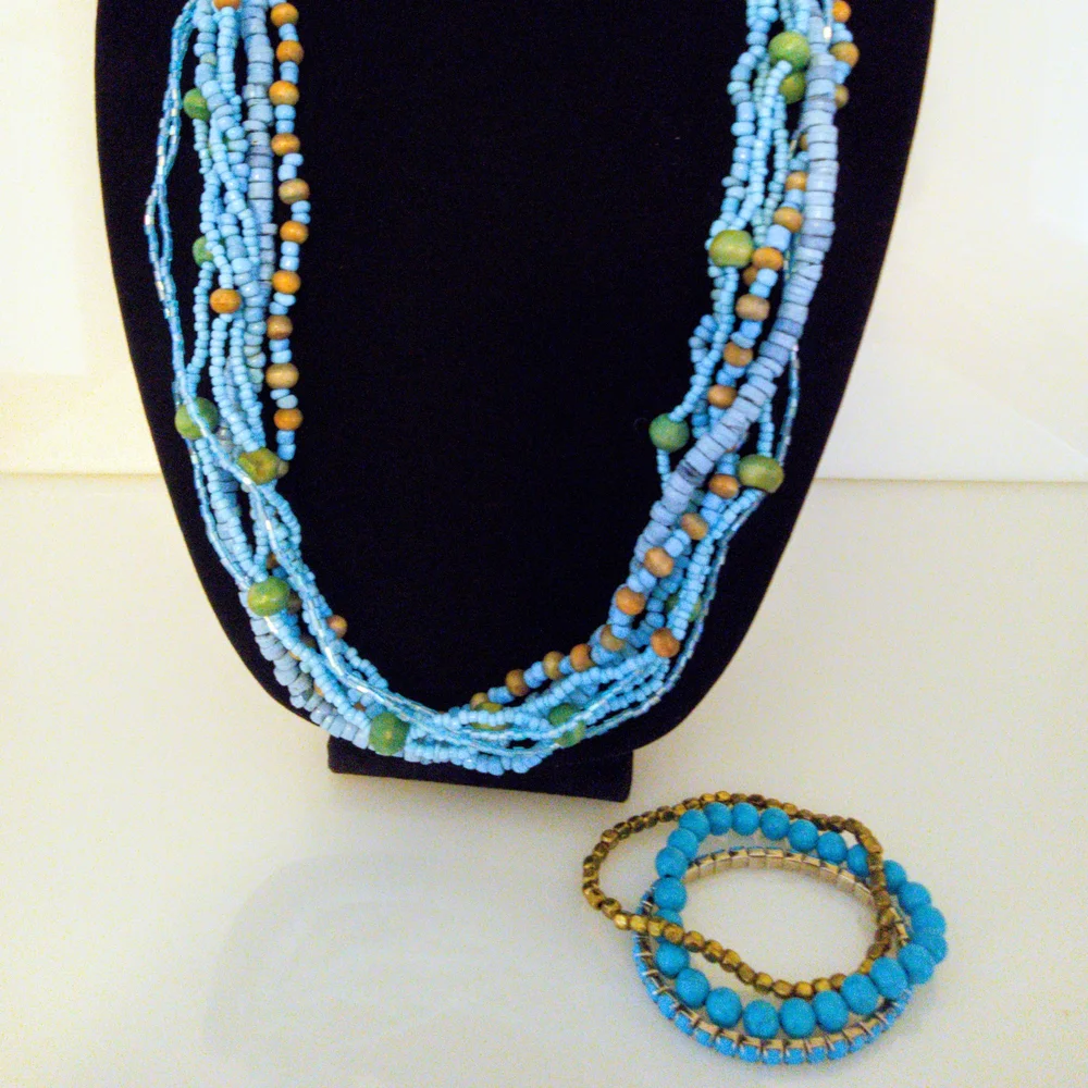 Elegant Blue and Tan Beaded Necklace